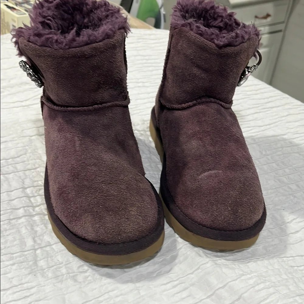 Uggs boots‎ Women's Suede Ankle Boots - Purple Mini Bailey Button Gem Classic